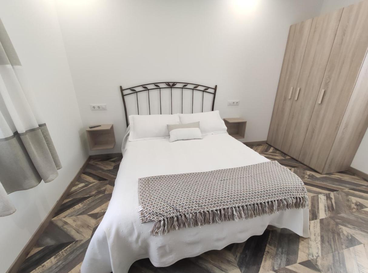 Hostal Oleo Auto Check-In Santander Exteriör bild