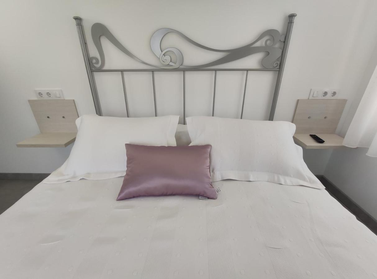Hostal Oleo Auto Check-In Santander Exteriör bild