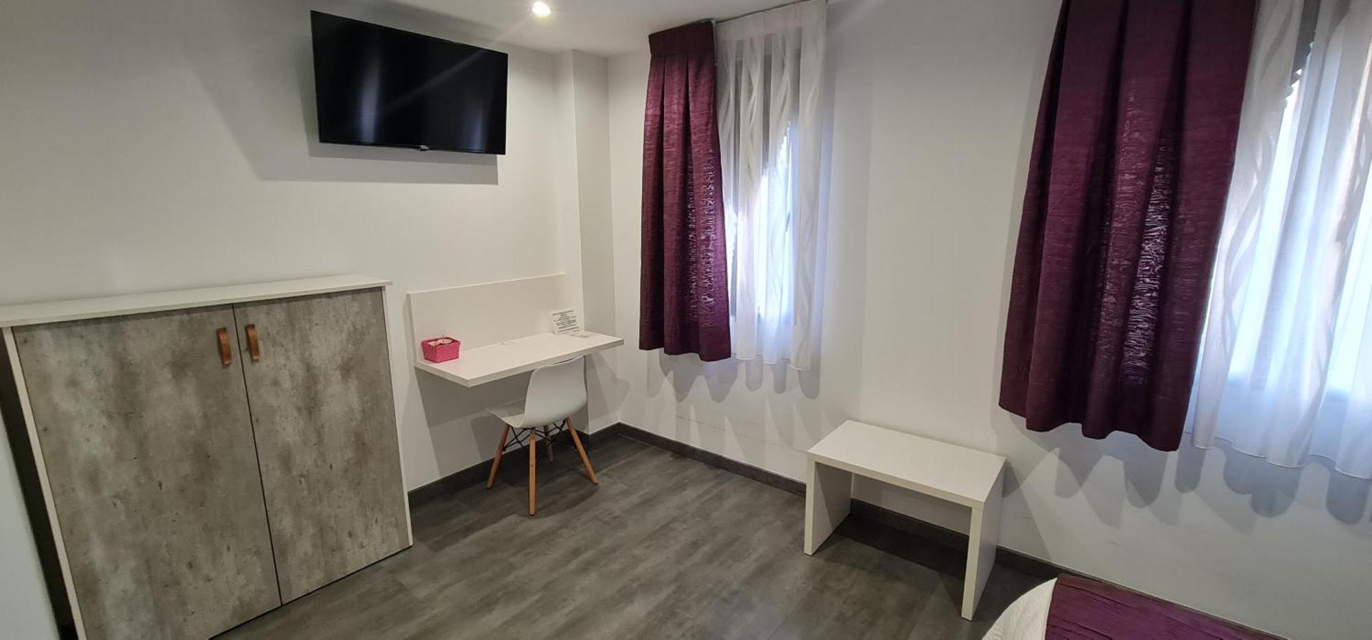 Hostal Oleo Auto Check-In Santander Exteriör bild